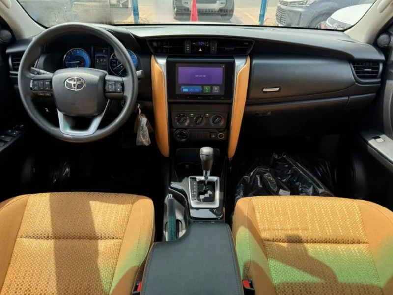 2026 Toyota Fortuner EXR 2.7 Litres PETROL V4 Engine Silver Beige SUV GCC Specs