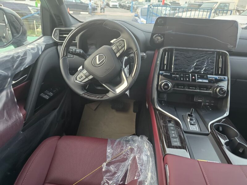 2026 Lexus LX700h 3.5 Litres TWIN TURBO HYBRID Engine Black Red SUV GCC Specs