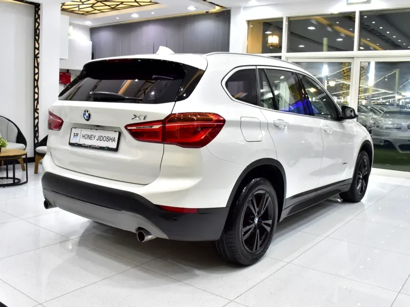 2017 BMW X1 sDrive20i 4 Cylinders Petrol Engine White Beige Crossover GCC Specs Automatic