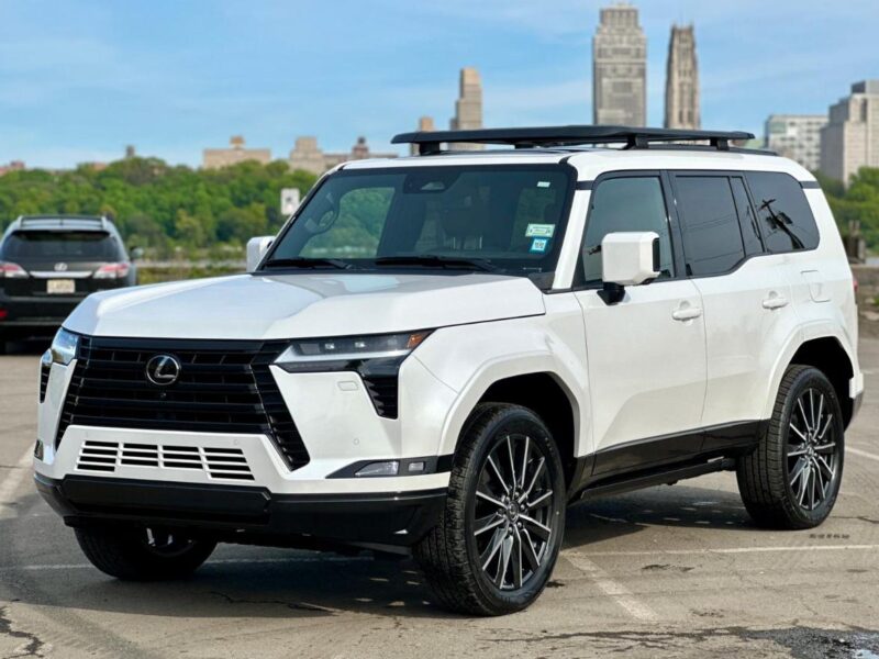 2025 Lexus GX 460 4.6 Litres V8 Naturally Aspirated Engine White Tan SUV GCC Specs