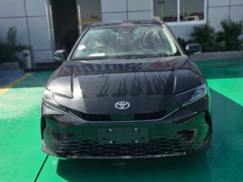2026 Toyota Camry 2.5 Litres 4-cylinder Hybrid Engine Black Tan Sedan GCC Specs