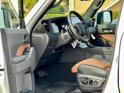 2025 Lexus GX 460 4.6 Litres V8 Naturally Aspirated Engine White Tan SUV GCC Specs