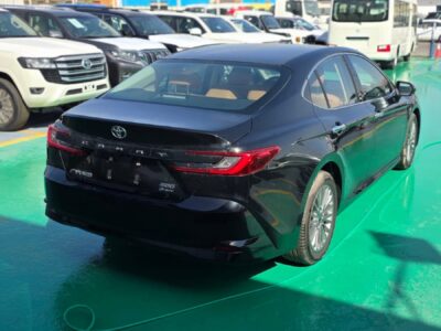 2026 Toyota Camry 2.5 Litres 4-cylinder Hybrid Engine Black Tan Sedan GCC Specs