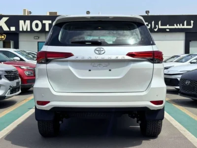 2026 Toyota Fortuner EXR BASIC 2.7 Litres PETROL V4 Engine White Brown SUV GCC Specs