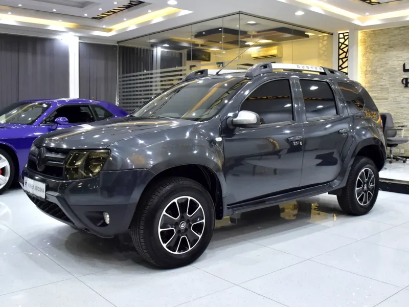 2017 Renault Duster SE 4X4 4 Cylinders Petrol Engine Grey Black Crossover GCC Specs Automatic