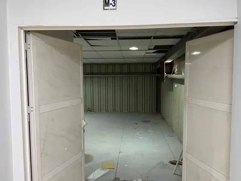 Al Quoz Industrial 1 1150sqft STORAGE WAREHOUSE AVAILABLE FOR RENT IN ALQUOZ (SD)