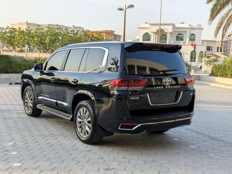 2020 Toyota Land Cruiser GXR Facelifted 2025 V6 4.0L Black Beige SUV GCC Specs Full Option