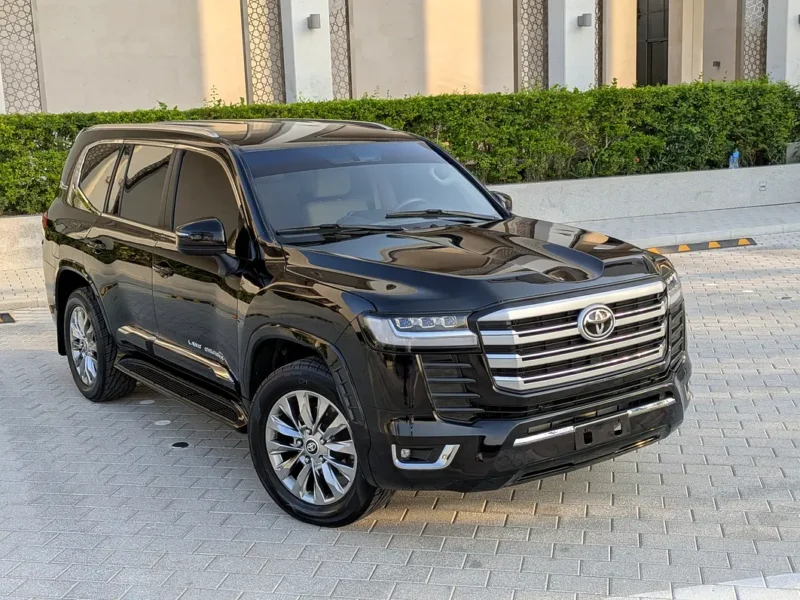 2020 Toyota Land Cruiser GXR Facelifted 2025 V6 4.0L Black Beige SUV GCC Specs Full Option