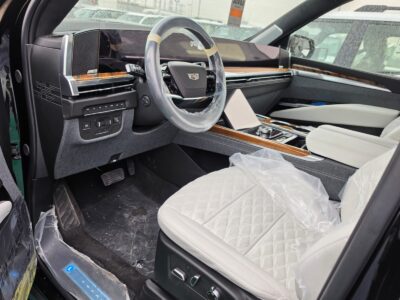 2026 Cadillac Escalade 6.2 Litres V8 Sport Platinum VIP Black White SUV GCC Specs