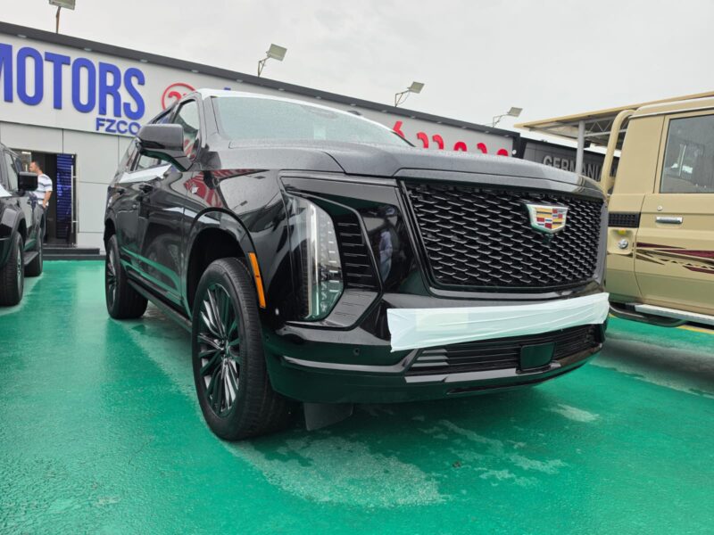2026 Cadillac Escalade 6.2 Litres V8 Sport Platinum VIP Black White SUV GCC Specs