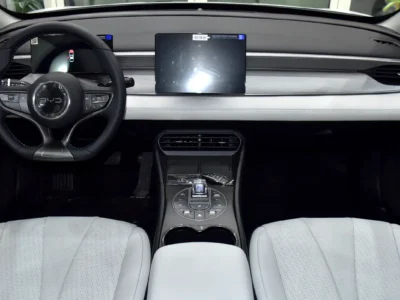 2025 BYD Seal 05 Comfort 4 Cylinders Plug-in Hybrid Engine White Sedan Chinese Specs