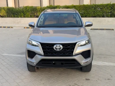 2023 Toyota Fortuner EXR 2.7L 4-Cylinder Petrol Engine Silver Beige SUV GCC Specs