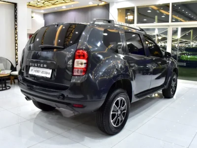 2017 Renault Duster SE 4X4 4 Cylinders Petrol Engine Grey Black Crossover GCC Specs Automatic
