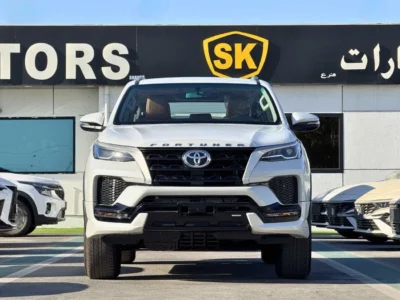2026 Toyota Fortuner SR5 2.7 Litres PETROL V4 Engine White Yellow SUV GCC Specs