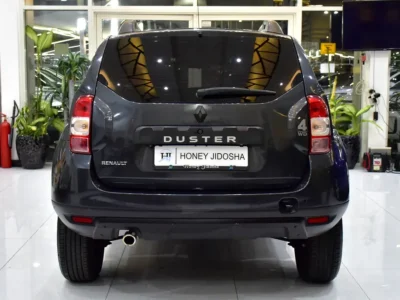 2017 Renault Duster SE 4X4 4 Cylinders Petrol Engine Grey Black Crossover GCC Specs Automatic