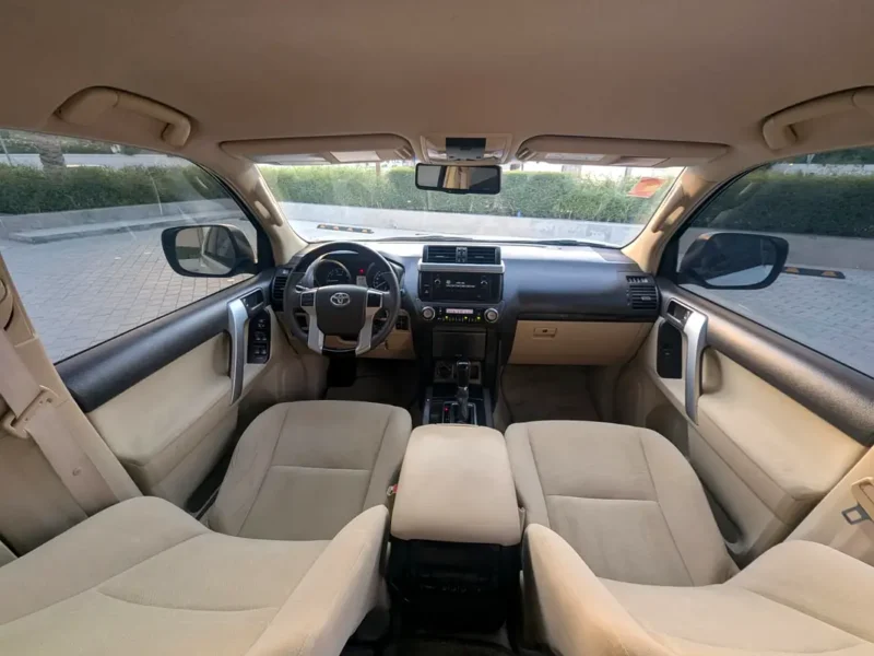 2017 Toyota Prado GXR 2.7 Litres V4 Engine White Beige SUV GCC Specs Excellent Condition