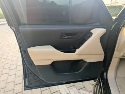 2022 Toyota Land Cruiser GXR 3.5L Twin-Turbo V6 Diesel Engine Black beige SUV GCC Specs