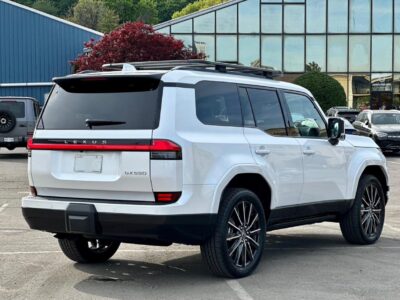 2025 Lexus GX 460 4.6 Litres V8 Naturally Aspirated Engine White Tan SUV GCC Specs