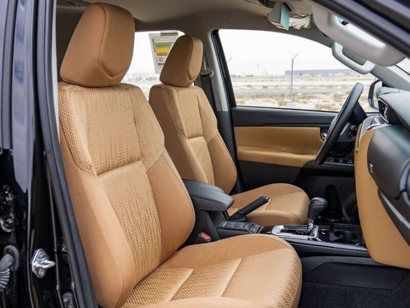 2026 TOYOTA FORTUNER 2.7 Litres 4-Cylinder Petrol Black Tan SUV GCC Specs