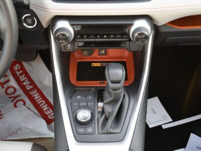 2025 Toyota RAV 4 Adventure 2.5 Litres 4 cylinders Petrol Engine Grey White SUV GCC