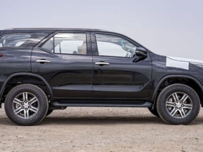 2026 TOYOTA FORTUNER 2.7 Litres 4-Cylinder Petrol Black Tan SUV GCC Specs