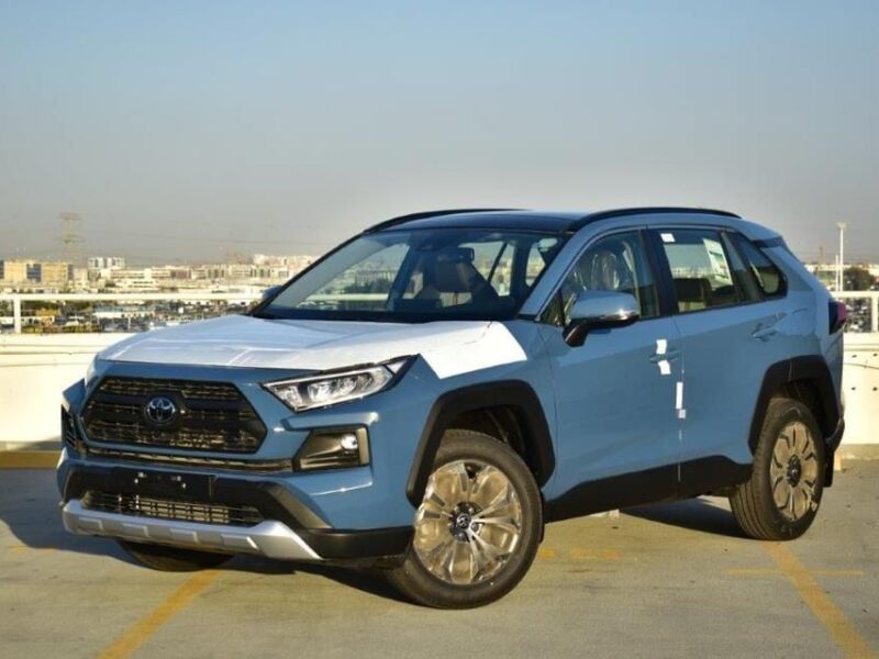 2025 Toyota RAV 4 2.5 Litres 4-cylinder Petrol Engine Blue Beige SUV GCC Specs