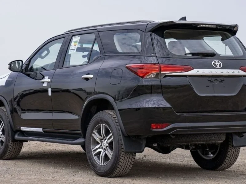 2026 TOYOTA FORTUNER 2.7 Litres 4-Cylinder Petrol Black Tan SUV GCC Specs