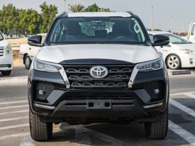 2026 TOYOTA FORTUNER EXR 2.8 Litres 4 Cylinders Turbo Diesel Engine Black SUV GCC Specs