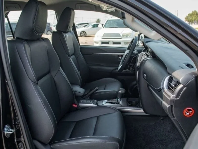 2026 TOYOTA FORTUNER EXR 2.8 Litres 4 Cylinders Turbo Diesel Engine Black SUV GCC Specs