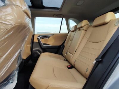 2025 Toyota RAV 4 2.5 Litres 4-cylinder Petrol Engine Grey Tan SUV GCC Specs