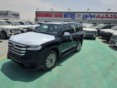 2026 Toyota Land Cruiser LC300 VXR 4.0 Litres V6 Petrol Engine Black SUV GCC Specs