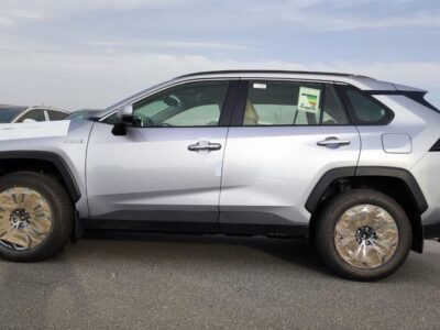 2025 Toyota RAV 4 2.5 Litres 4-cylinder Petrol Engine Grey Tan SUV GCC Specs