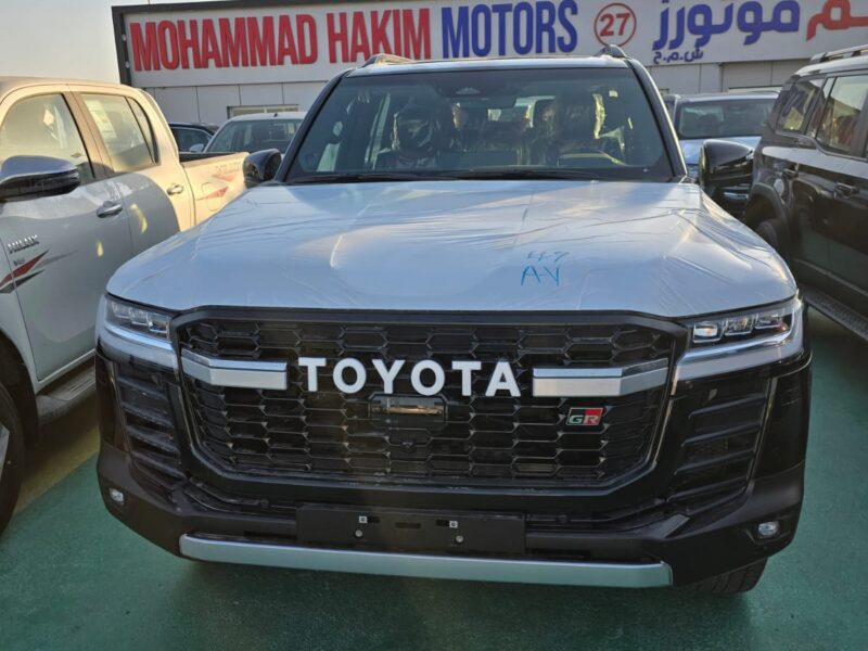 2026 Toyota Land Cruiser LC300 GR Sport 3.5L V6 Twin-Turbo Hybrid Engine Black Red SUV GCC