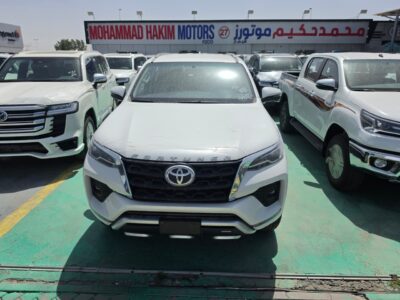 2026 TOYOTA FORTUNER 4.0 Litres V6 PETROL Engine White Tan SUV GCC Specs FULL OPTION