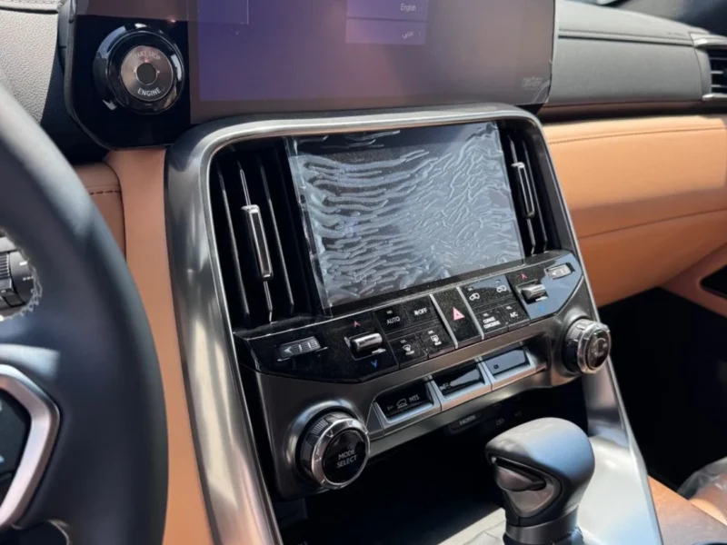 2026 Lexus LX600 SIGNATURE 3.5 Litres 6 Cylinders Petrol Engine White Tan SUV GCC Specs