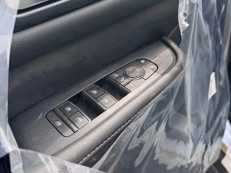 2026 Nissan Patrol XE 3.8 Litres 6 Cylinders Petrol Engine Silver Black SUV GCC Specs