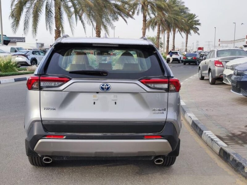 2025 Toyota RAV 4 2.5 Litres 4-cylinder Petrol Engine Grey Tan SUV GCC Specs