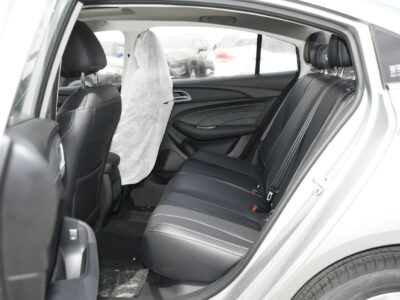 2025 MG MG5 1.5L Comfort 4 Cylinders Petrol Engine Silver Black Sedan GCC Specs