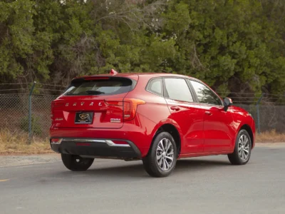 2023 Haval Jolion Plus 1.5 Litres 4 Cylinders Petrol Engine Red Black SUV GCC Specs