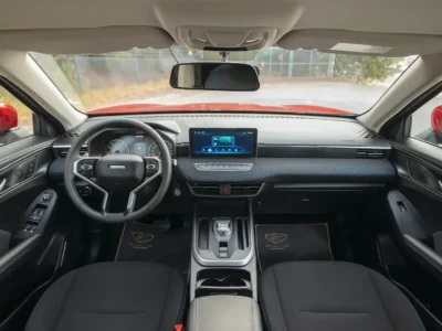 2023 Haval Jolion Plus 1.5 Litres 4 Cylinders Petrol Engine Red Black SUV GCC Specs
