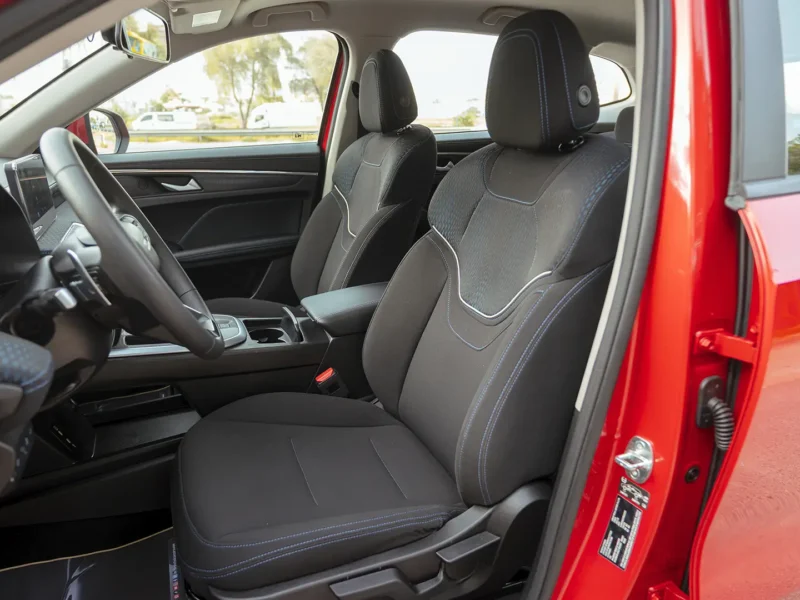 2023 Haval Jolion Plus 1.5 Litres 4 Cylinders Petrol Engine Red Black SUV GCC Specs