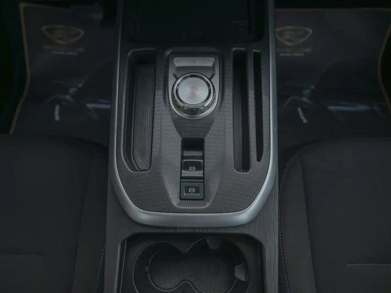 2023 Haval Jolion Plus 1.5 Litres 4 Cylinders Petrol Engine Red Black SUV GCC Specs