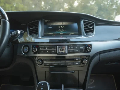 2014 Hyundai Centennial VS500 5.0 Litres 8 Cylinders Petrol Engine Silver Beige Sedan GCC