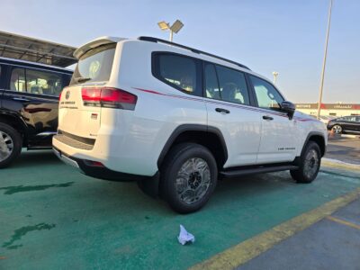 2026 Toyota Land Cruiser LC300 GR Sport 3.5L V6 Twin-Turbo Hybrid Engine White Red SUV GCC