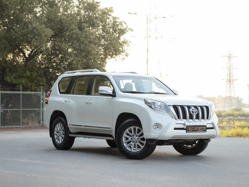 2016 Toyota Prado VXR 4.0 Litres 6 Cylinders Petrol Engine White Beige SUV GCC Specs