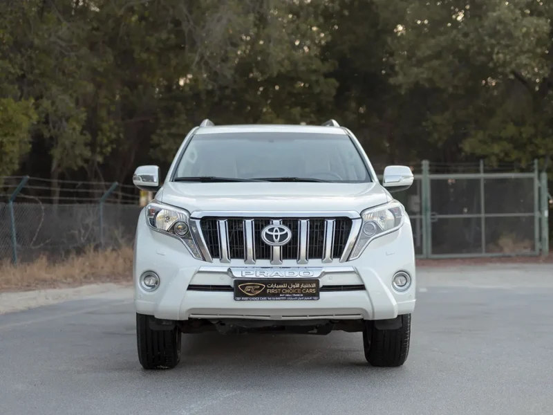 2016 Toyota Prado VXR 4.0 Litres 6 Cylinders Petrol Engine White Beige SUV GCC Specs