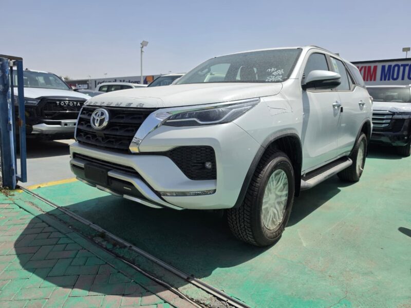 2026 TOYOTA FORTUNER 4.0 Litres V6 PETROL Engine White Tan SUV GCC Specs FULL OPTION