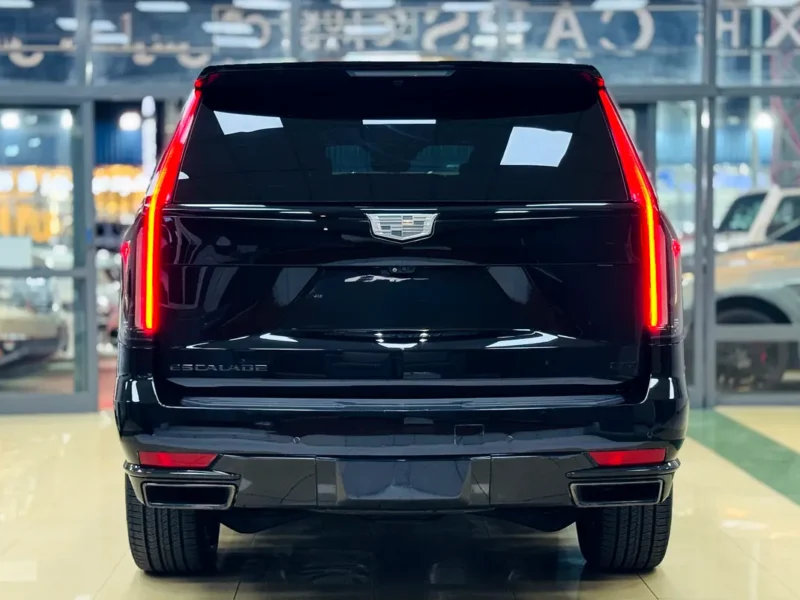 2021 Cadillac Escalade Sport Platinum 6.2 Litre V8 Petrol Engine Black SUV Clean Title