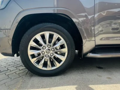 2022 TOYOTA LAND CRUISER GXR 3.5L V6 TWIN TURBO Petrol Engine Grey Beige SUV GCC