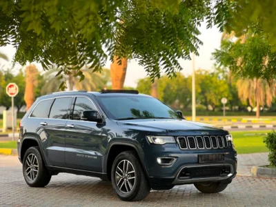 2020 Jeep Cherokee Limited 3.2 Liters V6 Engine Blue Beige SUV GCC Specs Pristine Condition